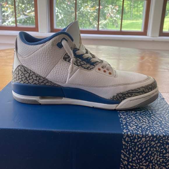 EUC Nike Air Jordan 3 Retro Mens size 8 white/blue/copper - Picture 11 of 12